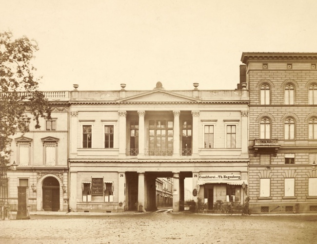 © Stiftung Stadtmuseum Berlin (Hg.): Unter den Linden, Berlin 1991